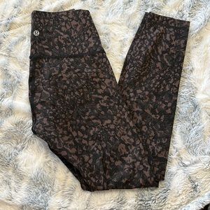 Lululemon leggings.